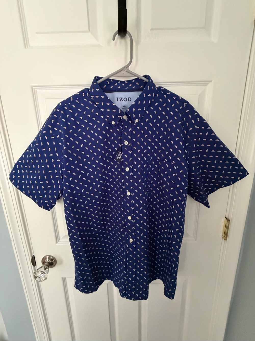Izod Navy Blue Short-Sleeve Button-Down with White Crescent Print